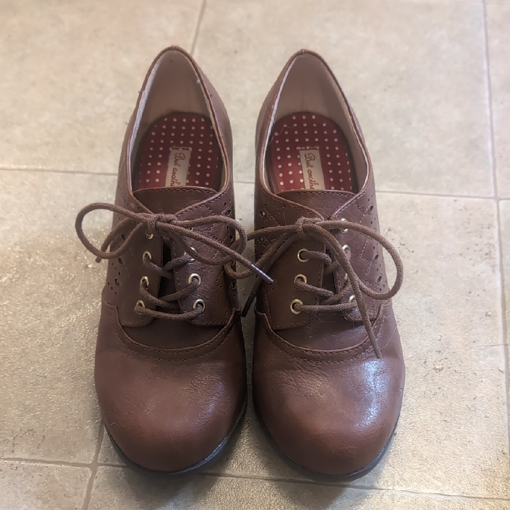 Modcloth Brown Lace-Up Flats